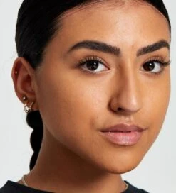 NYX Professional Makeup - Can't Stop Won't Stop Foundation - Caramel -Maybelline Winkel 1089x1200