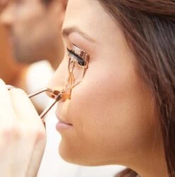 Professionele Wimperkruller / Wimperkrultang - Roségoud-kleurig - 4 GRATIS Siliconen Pads - Wimperlifting - Navulling - Persoonlijke Verzorging - Beauty - Make-up -Maybelline Winkel 1184x1200 7