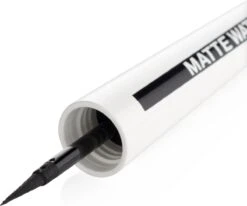 Maybelline Master Ink Matte Waterproof - Black - Eyeliner -Maybelline Winkel 1200x1002 4