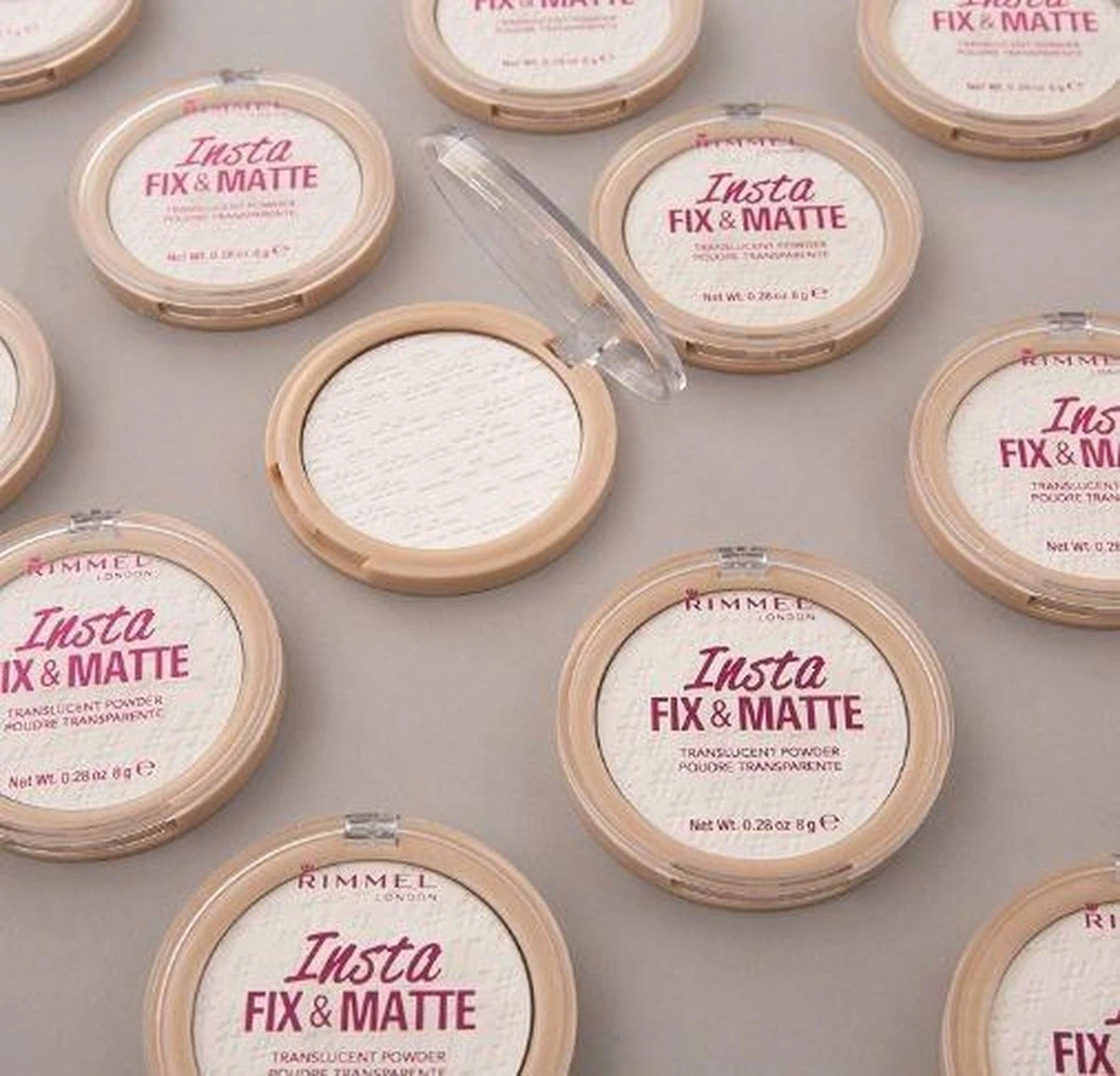 Rimmel London Insta Fix & Matte Make-uppoeder - 01 Clear 16 Rimmel London Insta Fix & Matte Make-uppoeder - 01 Clear - Afbeelding 14