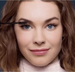 Bourjois MASCARA EYE CATCHING MASCARA #2 001 Black -Maybelline Winkel 1200x1168 2