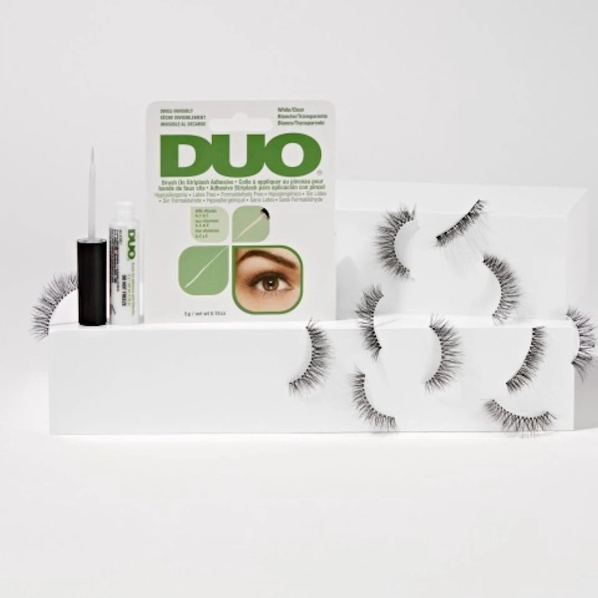 DUO Brush-on Adhesive - Wimperlijm - Clear 6 DUO Brush-on Adhesive - Wimperlijm - Clear - Afbeelding 4