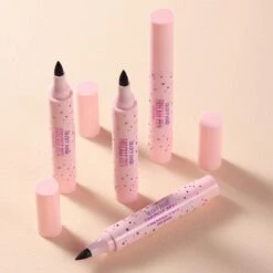 Silcky Hair Sproeten Pen - Freckle Pen - Freckles - Sproetjes Pen - Sproeten Make-up - Donker Bruin -Maybelline Winkel 1200x1200 1067