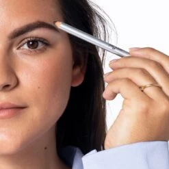 Herome Eye Care Wenkbrauwpotlood Bruin - Brow Pencil - Met Borsteltje, Stevige Potloodpunt En Puntenslijper -Maybelline Winkel 1200x1200 1110