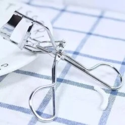 Professionele Eyelash Curler- Wimperkrultang- Wimperkruller - Lash Curler - Wimpers- 1 St 10 Professionele Eyelash Curler- Wimperkrultang- Wimperkruller - Lash Curler - Wimpers- 1 St -Maybelline Winkel 1200x1200 668