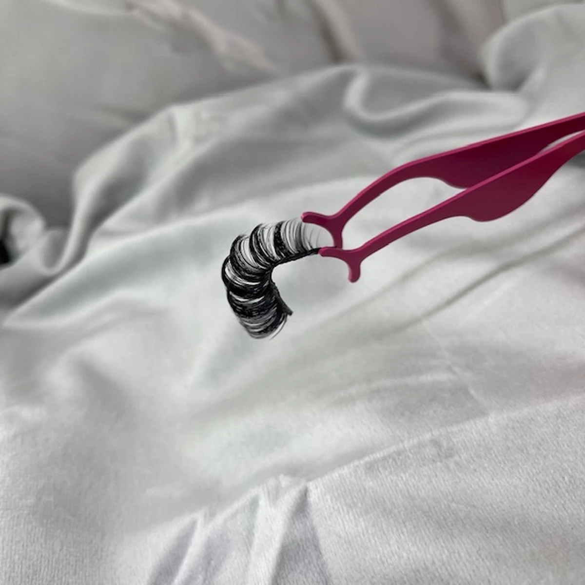 EHH BEAUTY - Lashes - Nepwimpers- Lash Exentions - Mooie Natuurlijke Wimpers - Volume Lashes - Russian Volume 6 EHH BEAUTY - Lashes - Nepwimpers- Lash Exentions - Mooie Natuurlijke Wimpers - Volume Lashes - Russian Volume - Afbeelding 4