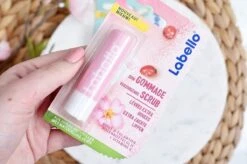 Labello Lipscrub Rozenbottelolie 9 Labello Lipscrub Rozenbottelolie -Maybelline Winkel 1200x799 5