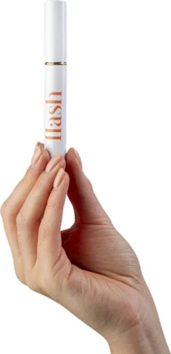 Célie Beauty FLASH - Wimperserum - Binnen 1 Week Zichtbaar Resultaat - 100% Vegan - Wimpergroei - Wimperverzorging - Volle Wimpers - Dikke Wimpers - 3ml - Hydraterend -Maybelline Winkel 582x1200 1