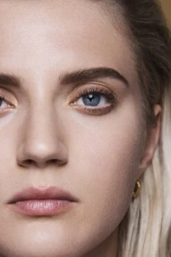 Max Factor Real Brow Fill & Shape Wenkbrauwpotlood - 02 Soft Brown 18 Max Factor Real Brow Fill & Shape Wenkbrauwpotlood - 02 Soft Brown -Maybelline Winkel 799x1200 4