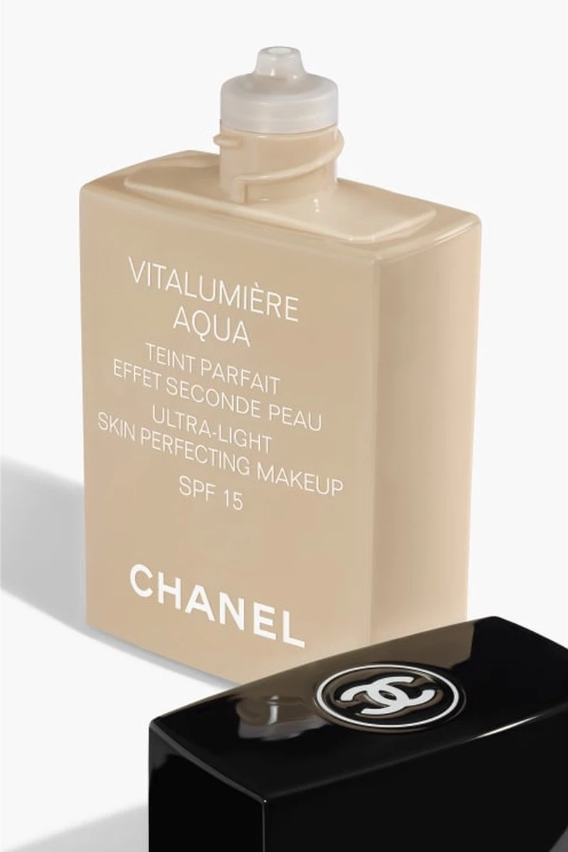 Chanel Vitalumiere Aqua Foundation - 30 Beige - SPF15 - 30 Ml 9 Chanel Vitalumiere Aqua Foundation - 30 Beige - SPF15 - 30 Ml - Afbeelding 7