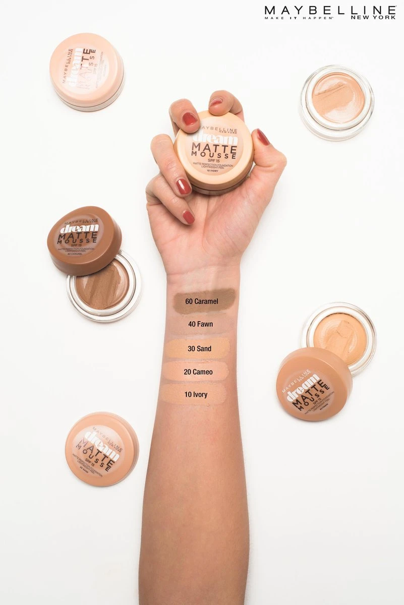 Maybelline Dream Matte Mousse Foundation - 030 Sand 5 Maybelline Dream Matte Mousse Foundation - 030 Sand - Afbeelding 3