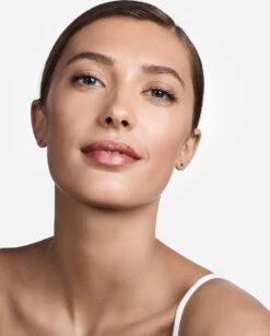 Clinique Superbalanced Foundation - 04 Cream Chamois -Maybelline Winkel 964x1200